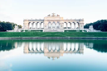 Keuken spatwand met foto Gloriette Pavilion at Schonbrunn Palace in Vienna, Austria. © Dimitry Anikin/Wirestock Creators