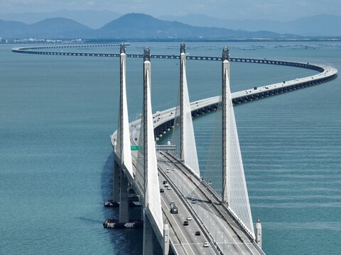 Scenic view of the Penang Bridge in the state of Penang, Malaysia