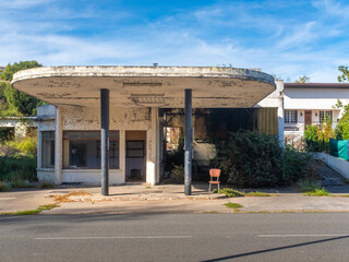 Obraz premium Derelict petrol station in Central France