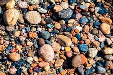 Michigan-Lake-Superior-Rocks
