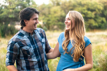 Obraz premium happy couple outdoor 