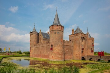 Fototapeta na wymiar Scenic view of the historic Muiderslot castle in Muiden, Netherlands