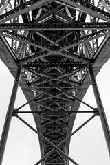 Bridge D. Luis in Porto in black and white