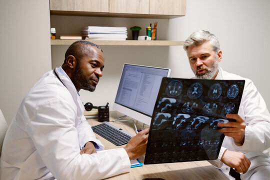 General practitioner tomography scan diagnostic teamwork