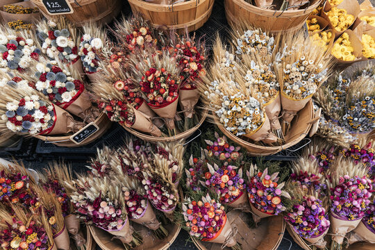 Naklejki Bundles of dried flowers at the market 