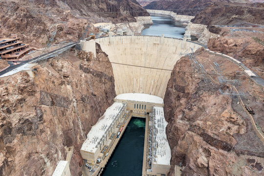 Looking back towards Hoover Dam from across the state line in Arizona