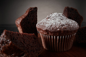 Chocolate cupcake & powdered sugar