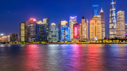 Obraz premium Beautiful Shanghai skyline and modern buildings scenery at night, China.