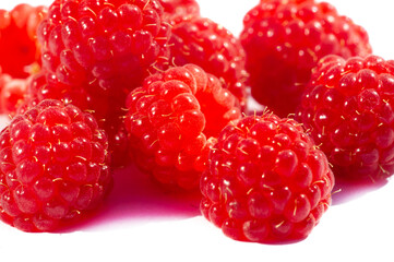 Raspberries are an excellent source of vitamin C, manganese and dietary fiber. They are also a very good source of copper and vitamin K, pantothenic acid, biotin, magnesium, folic acid.