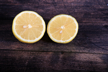 Fototapeta na wymiar lemon on wood