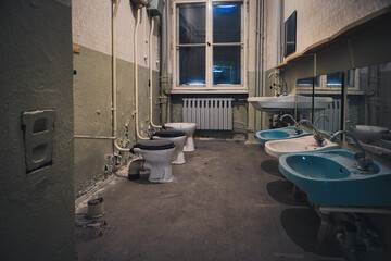Toilette - WC - Vintage - Nostalgisch - Verlassener Ort - Urbex / Urbexing - Lostplace - Artwork -...