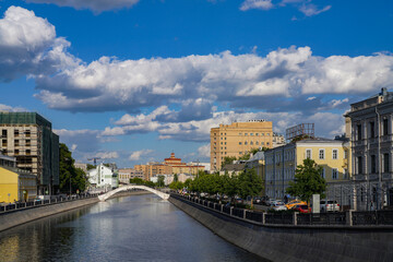 Sadovnichesky bridge