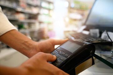 Shop payment by contactless creditcard and POS in a store