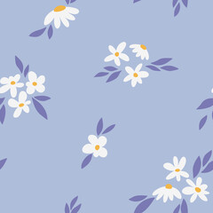 Kwiatowy wzór wektorowy. Drobne ręcznie rysowane kwiatki na jasnym błękitnym tle. Prosty design do wykorzystania na tkaninach lub w innych projektach. Wzór powtarzalny.
