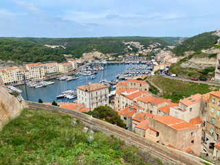 Fototapeta na wymiar Korsika, Bonifacio, Frankreich, Hafen, Yachten, Mittelmeer, Napoleon, Urlaub