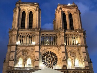 Fototapeta na wymiar Beautiful building of Notre Dame de Paris in Paris, France