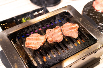 焼き肉　外食　料理
