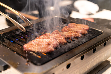 焼き肉　外食　料理