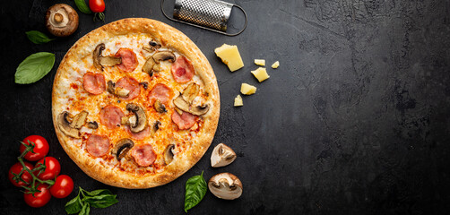 Tasty mushrooms and ham pizza