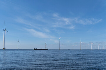 Fototapeta na wymiar offshore wind farm