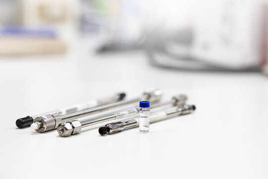 Cartridge column chromatography of HPLC, LC and LC-MS instruments are used to separate or analyze sample compound and sample solution in the vial for analysis.
