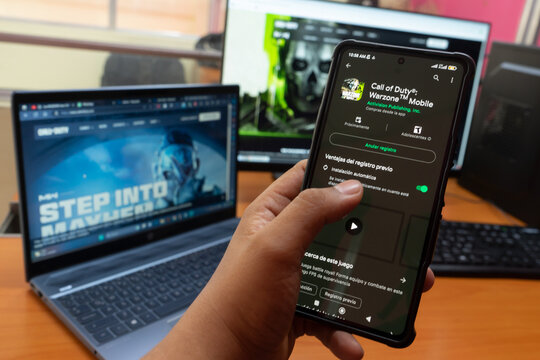 Managua, Nicaragua, June 14th: Latin man pre-registering Call of Duty Warzone on Android