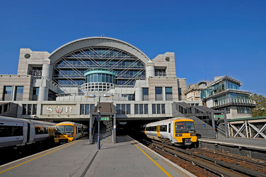 Estação de trens Charing Cross. Londres. Inglaterra.