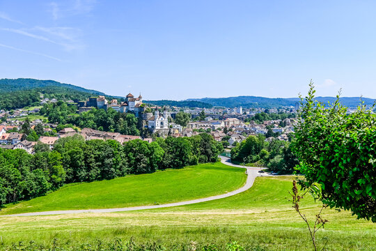 Aarburg, Kirche, Festung, Aare, Fluss, Altstadt, Altstadth&auml;user, Aargau, Zofingen, Felder, Landwirtschaft, Aussichtspunkt, Sommer, Schweiz