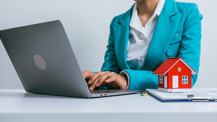 Realtor with contract, red house model, amenities, appraisal price, built-in, central business...