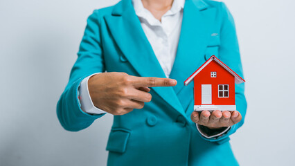 Realtor with contract, red house model, amenities, appraisal price, built-in, central business district, custom made, electricity meter deposit, freehold, foreigner quota, home free investment