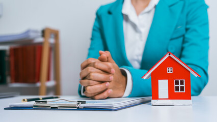 Realtor with contract, red house model, amenities, appraisal price, built-in, central business district, custom made, electricity meter deposit, freehold, foreigner quota, home free investment