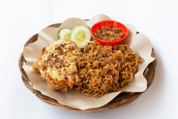 Spicy Fried Noodles with Crushed Chicken and Cheese Chili Sauce