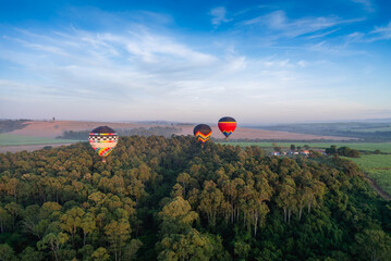 Hot air ballons in the sky