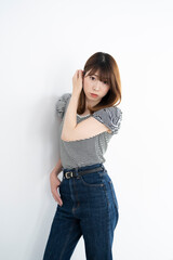 茶髪の女性