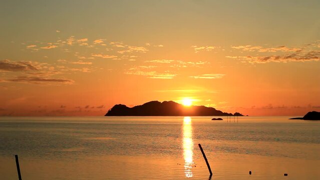 Natural view of the sunrise on the beach