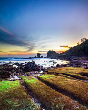 Sunset view on Watu Lepek beach 