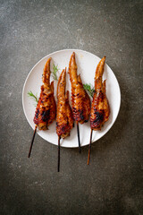grilled chicken wings skewer