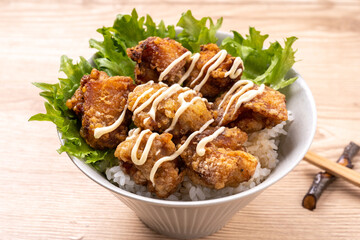 鶏唐揚げマヨ丼