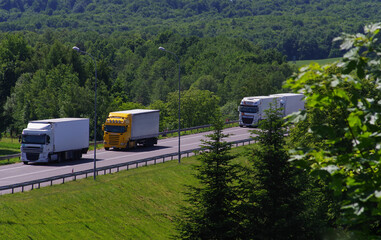 Kolejka ciężarówek, przejście graniczne Hrebenne, granica Polska-Ukraina.