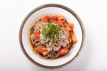 トマトと豚しゃぶの冷やし蕎麦