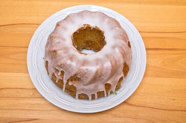 Kuchen in Gugelhupf-Form