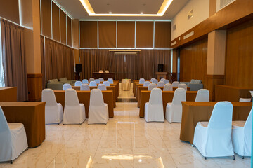 large conference room, empty conference room, Conference room seats.