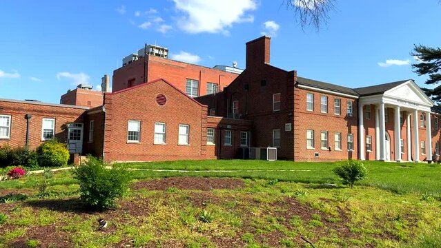 Pan  of ViewUniversity of Maryland Service Building