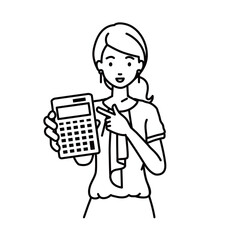 立って電卓を持ってこちらに向けて見せているオフィスカジュアルの女性