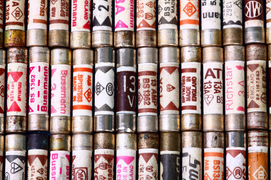 Domestic electric UK plug fuses