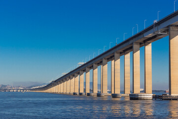 Ponte Rio Niter&oacute;i vista interior em perspectiva