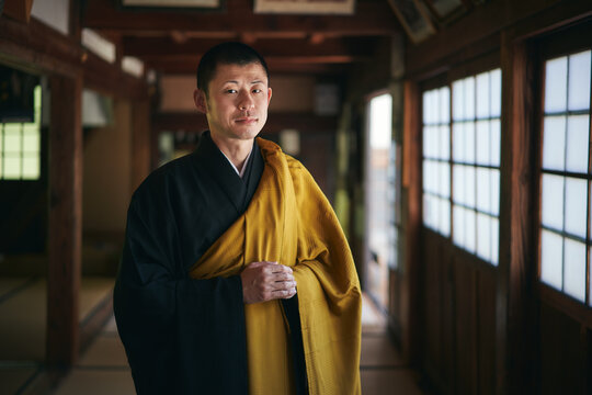 日本人僧侶のポートレート