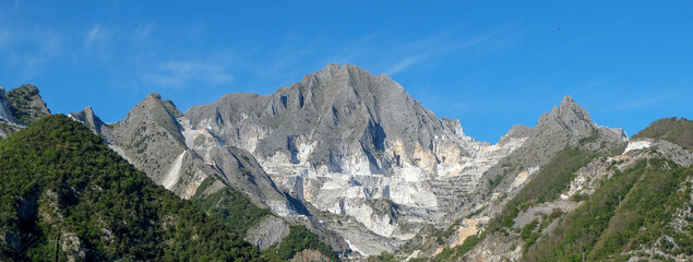 Carrara Marmor Abbaugebiet am Berg in Italien