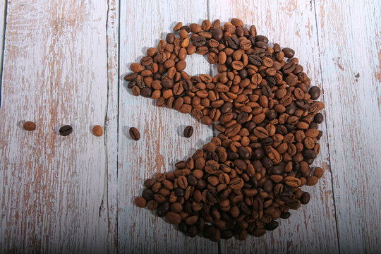 pacman image drawing of coffee beans roasted tree background