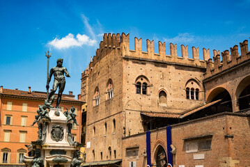 Bologna - Fontana di Nettuno or Neptune fountain on Piazza Maggiore square at the morning dusk designed by Tommaso Laureti (1565). © Enrico Della Pietra